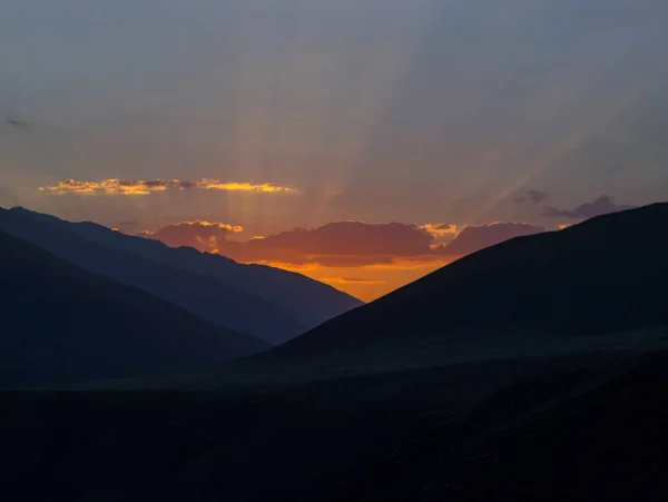Puesta Sol Las Montañas Del Valle Del Samur — Foto de Stock