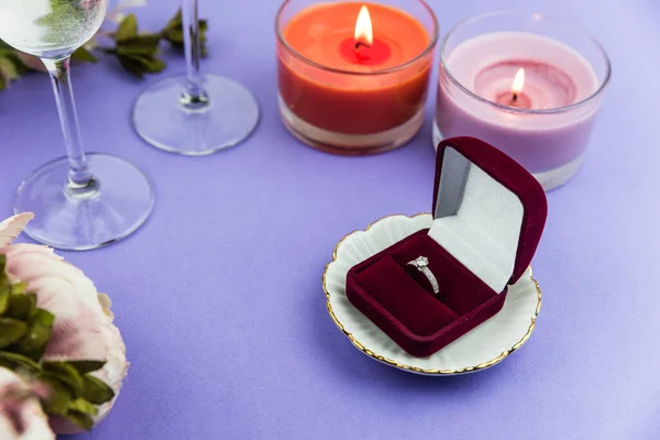 Proposta Matrimonio Concetto Amore San Valentino Scatola Con Anello Matrimonio — Foto Stock