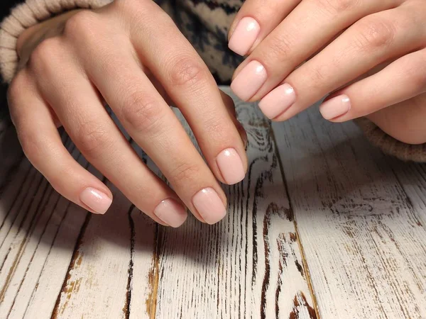 Sexy pink manicure on long beautiful nails — Stock Photo, Image