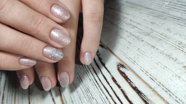 Güzel tırnaklara manikür tasarımı