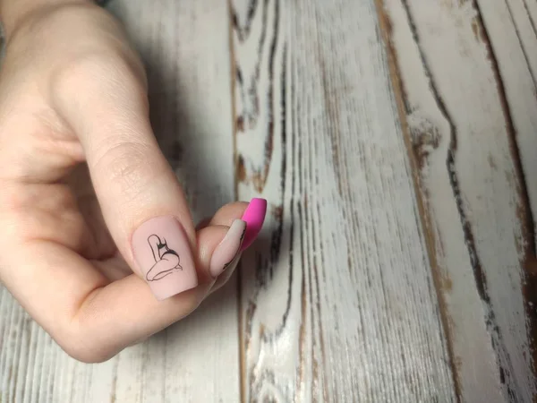 Hermosa Manicura Laca Gel Sobre Fondo Moda Texturizado — Foto de Stock