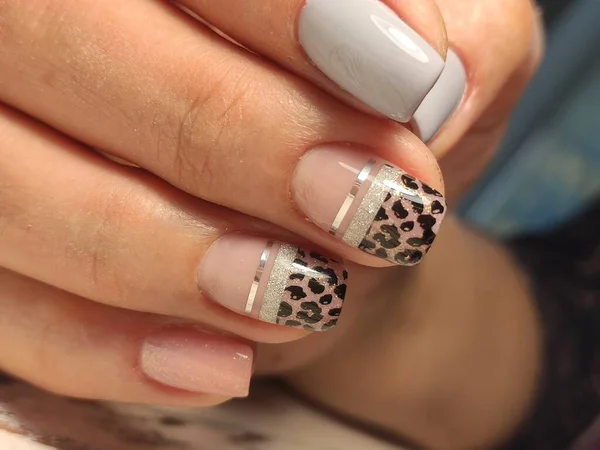 Stylowy Design Manicure Długich Pięknych Paznokciach — Zdjęcie stockowe