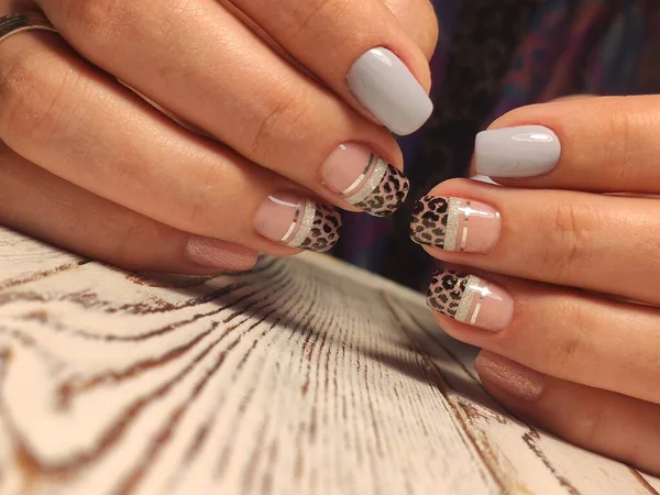 Piękny Manicure Paznokci Tle Modnej Konsystencji — Zdjęcie stockowe