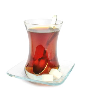 Geleneksel bardakta Türk çayı
