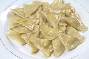 Patates ve tereyağı (Hingel - Sivas manti ile Türk ev yapımı mantı )
