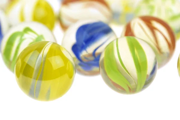 Цветные стеклянные шарики — стоковое фото