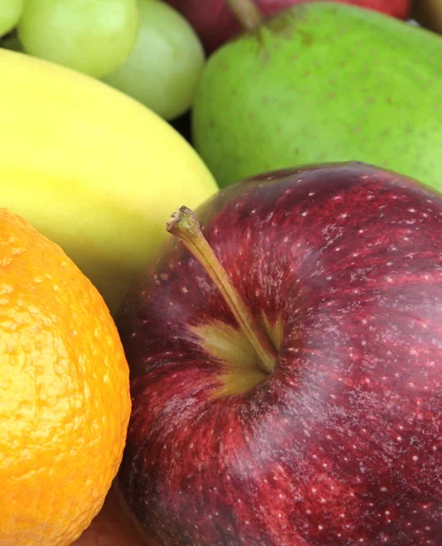 Bio frisches Obst. — Stockfoto