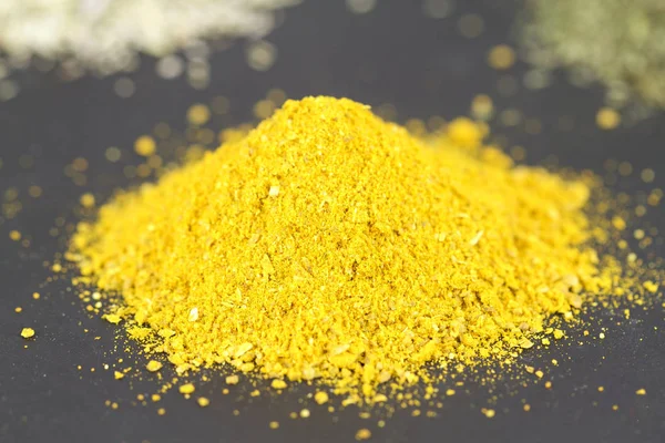 Curry amarillo natural —  Fotos de Stock