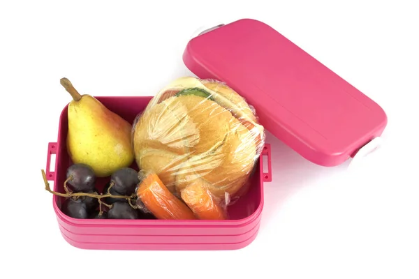 健康午餐盒、 奶酪三明治、 梨、 胡萝卜和葡萄 — 图库照片