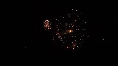 Havai fişek patlama sesiyle video
