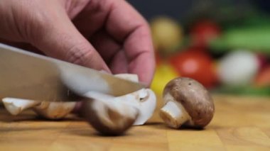 Doğrama kurulu mantar kesme