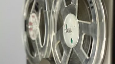 Çalar ve kaydedici reel reel