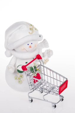 Beyaz arka plan üzerinde izole kardan adam oyuncak