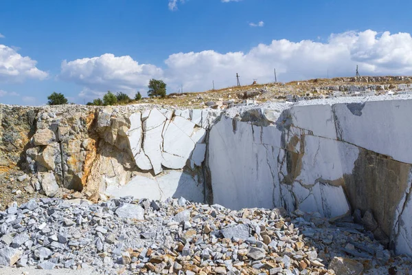 Production in marble quarry — Stock Photo, Image