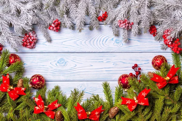 Composición navideña. Navidad, invierno, concepto de año nuevo. Vista superior —  Fotos de Stock