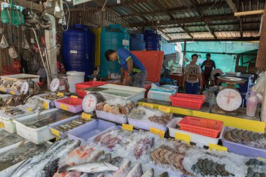 PHUKET, THAILAND, 16 Mart 2020 Deniz Ürünleri Pazarı