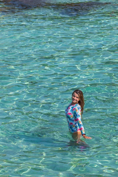 Una Hermosa Chica Traje Baño Una Sola Pieza Para Agua — Foto de Stock