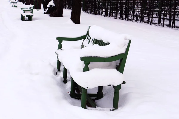 Ława Śniegu Parku — Zdjęcie stockowe