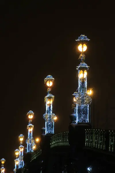 Russland Petersburg Die Laternen Der Dreifaltigkeitsbrücke Dunkeln — Stockfoto