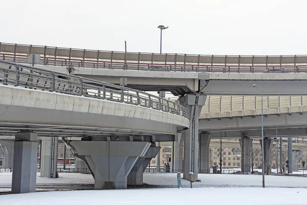 Høye Stolper Motorveien Veien – stockfoto