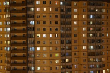 Geceleri parlayan daire windows her işgalci kendi gizlilik bulunduğu