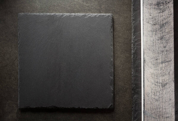 деревянный кирпич и шифер
 