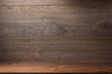 ahşap tuğla ve kahverengi zemin 