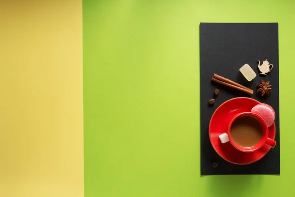 커피와 재료의 컵 — 스톡 사진