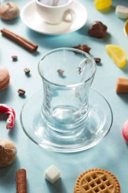 boş Kupası'nda mavi arka plan