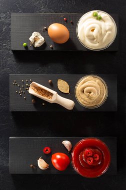 Domates Sos, mayonez, hardal kase