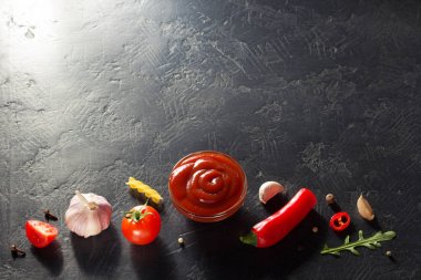 domates sosu malzemeler ile