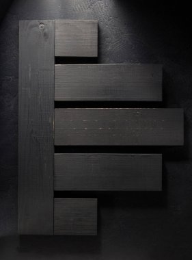 ahşap tahta at siyah arka plan 