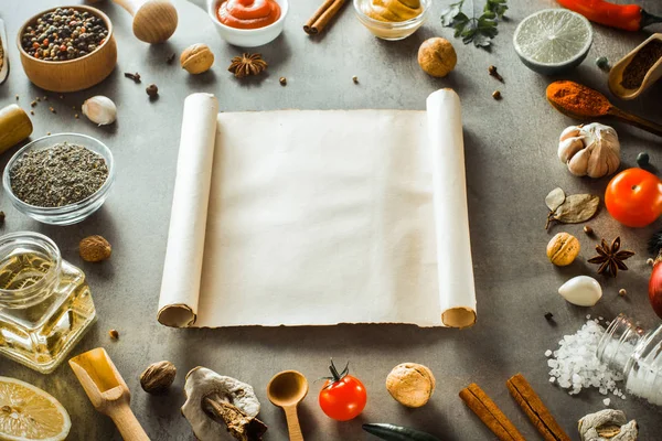 Hierbas y especias sobre fondo de madera — Foto de Stock