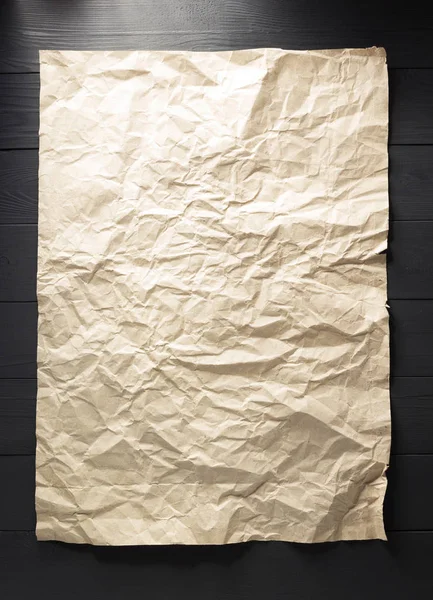 Zmięty papier o drewno — Zdjęcie stockowe