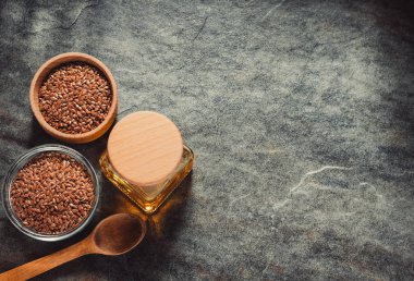 şişe ve keten tohumu keten tohumu yağı