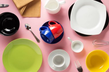 farklı mutfak eşyaları bileşimi