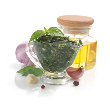 pesto sos ve beyaz madde 