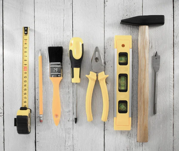 Werkzeuge und Instrumente auf Holz — Stockfoto