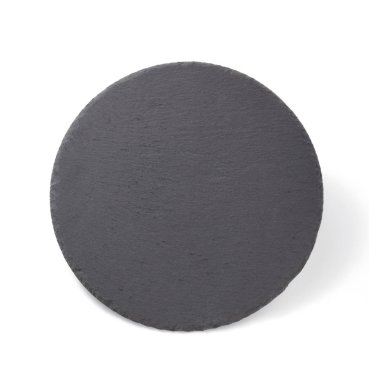 kayrak taş tepsi üzerinde beyaz izole 