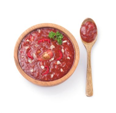 Teknede beyaz sos domates sosu 