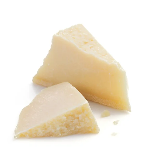 Pezzo di formaggio su sfondo bianco — Foto Stock