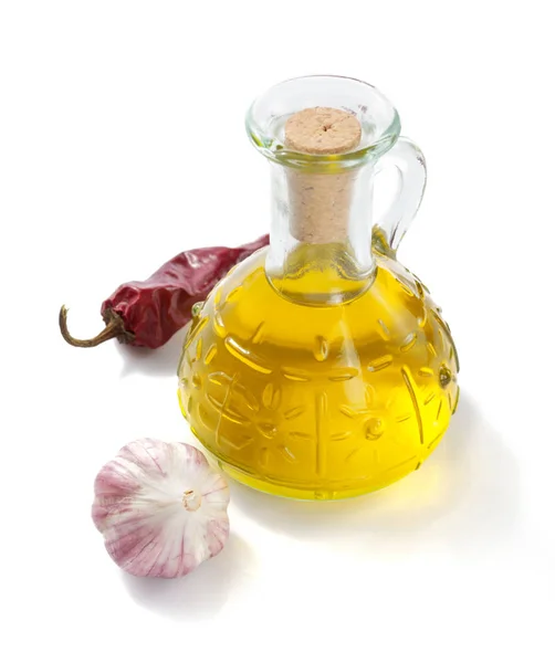 Flasche Olivenöl isoliert bei weiß — Stockfoto