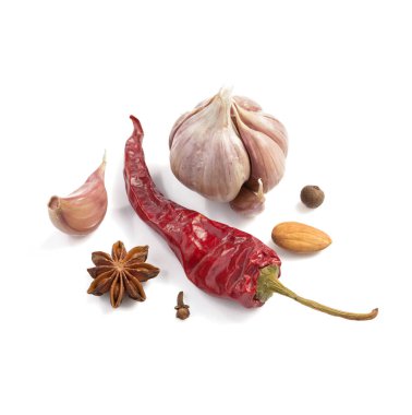 baharat beyaz zemin üzerine