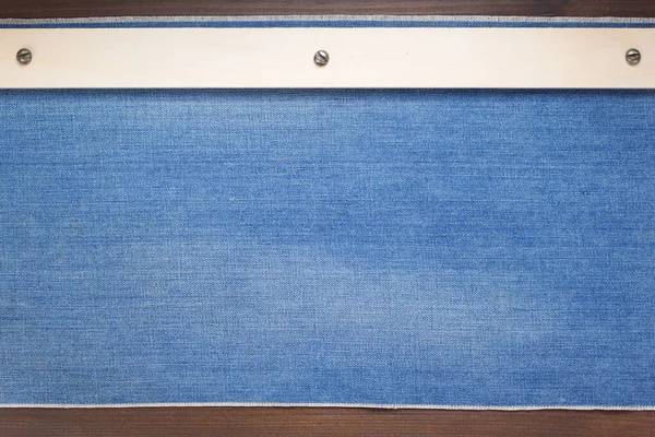 Blue jeans textuur op hout — Stockfoto