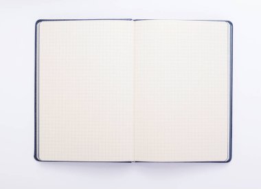 beyaz arkaplanda not defteri ya da defter kağıdı