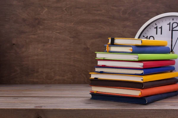 Notitieblok Papieren Notitieblok Aan Houten Tafel Achtergrond Tafel — Stockfoto