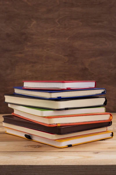 Notitieblok Papieren Notitieblok Aan Houten Tafel Achtergrond Tafel — Stockfoto