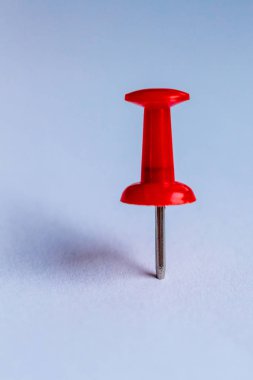 imge-in belgili tanımlık yazıhane düğme üzerinde mavi bir adam Kırmızı saplı