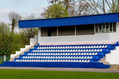 Küçük okul Stadyumu'nda seyirci için oturma