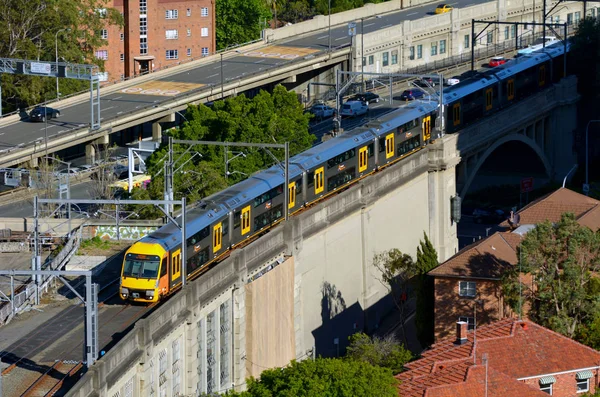 Widok z lotu ptaka pociągów Sydney w Sydney New South Wales — Zdjęcie stockowe